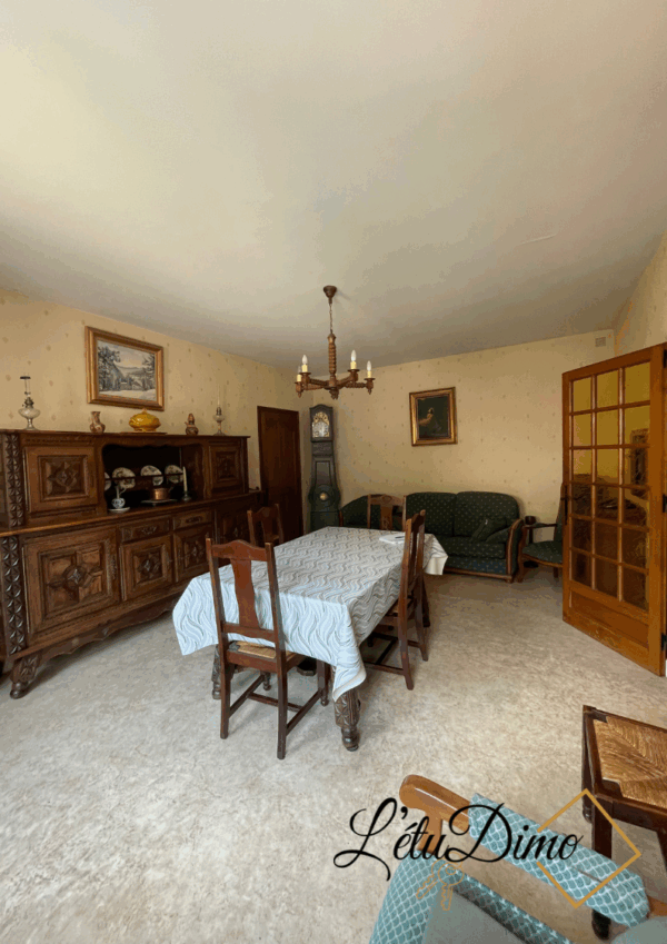 Maison avec terrasse ensoleillée – Image 3