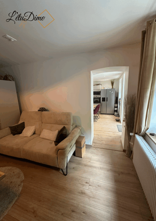 Maison totalement rénovée avec extérieur à Poligny – Image 4
