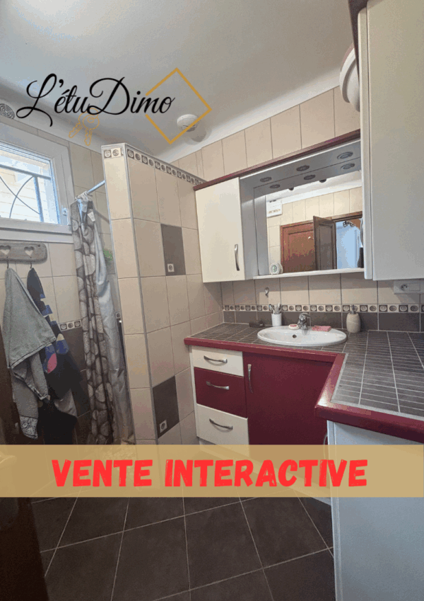 VENTE INTERACTIVE - Maison avec piscine creusée et vue dégagée – Image 19