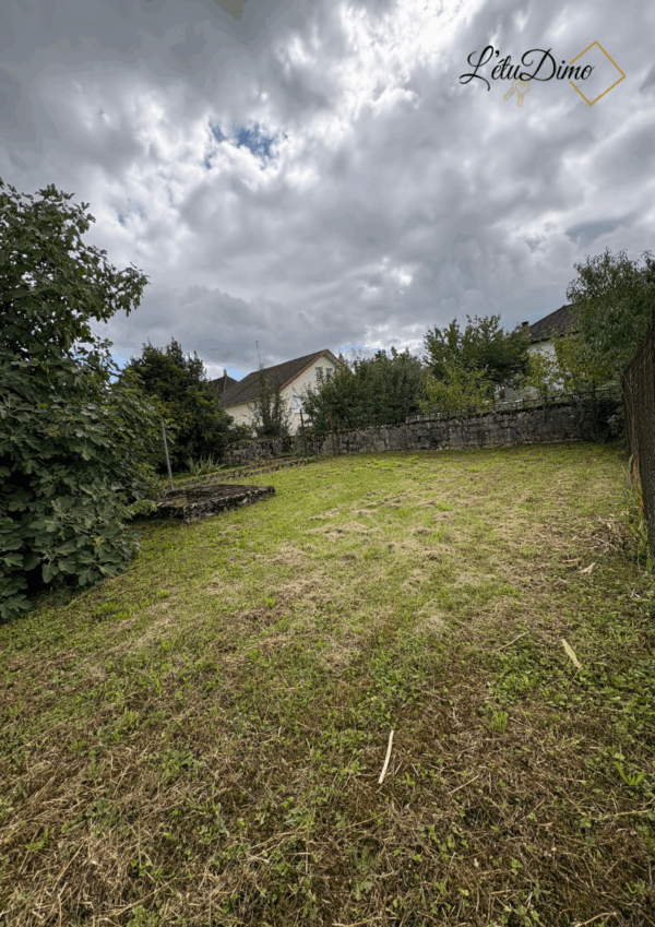 Maison plain pied totalement à rénover avec terrain à Poligny – Image 3