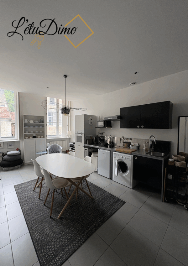 VENTE INTERACTIVE - Appartement de 40 m2 au centre ville de Poligny – Image 2