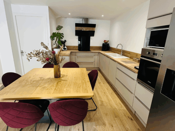 Maison totalement rénovée avec extérieur à Poligny