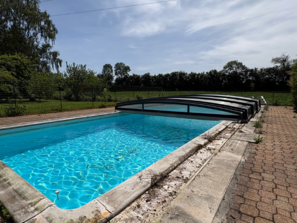 Maison familiale de 280 m2 avec extérieur